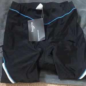 NWT women’s cycling pants